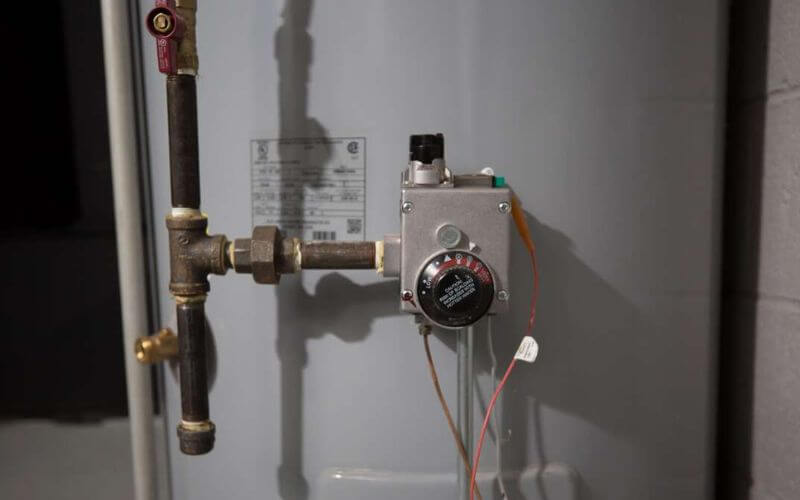Read more about the article How To Tell If Water Heater Is Gas Or Electric?